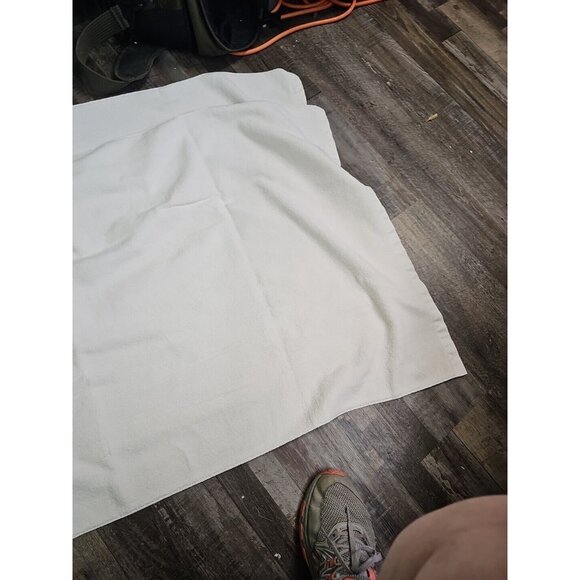 Vintage Trousseau (USA) Towels Lot Of 2 White Crocheted Edge Embroidered 48x25 - Picture 9 of 10